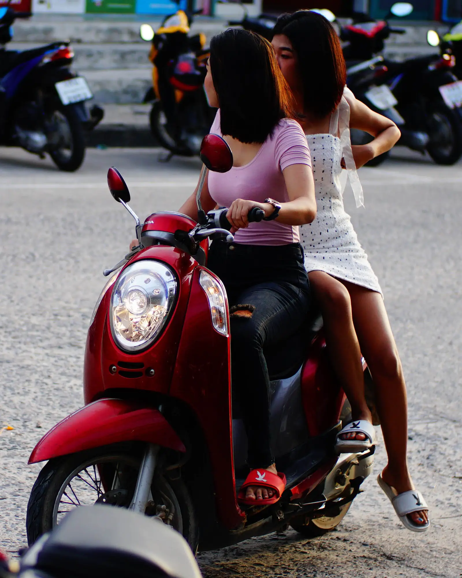 Assurance et retour du scooter à Koh Phangan